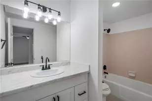2176 Wellington Cir, Lithonia, GA 30058 - Photo 21