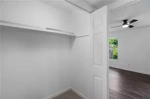 2176 Wellington Cir, Lithonia, GA 30058 - Photo 19