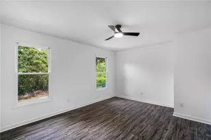 2176 Wellington Cir, Lithonia, GA 30058 - Photo 15