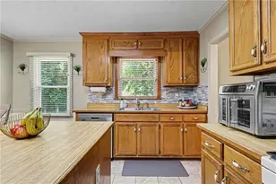 2019 Amherst Ln SE, Conyers, GA 30094 - Photo 9