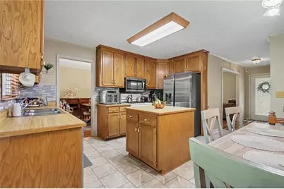 2019 Amherst Lane SE, Conyers, GA 30094 - Photo 11