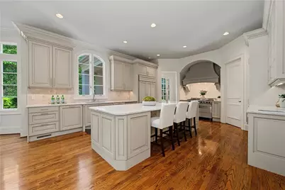 82 Blackland Road NW, Atlanta, GA 30342 - Photo 15