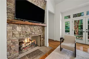 82 Blackland Rd NW, Atlanta, GA 30342 - Photo 17