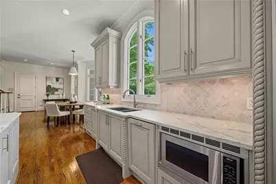 82 Blackland Road NW, Atlanta, GA 30342 - Photo 17