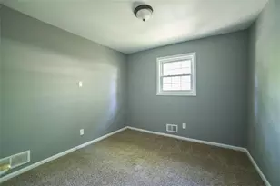 2674 Cavalier Dr, Decatur, GA 30034 - Photo 9