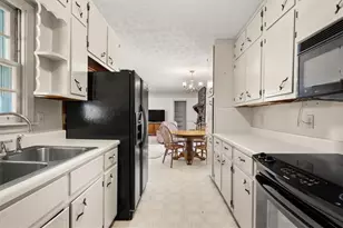 454 Hilltop Rd SW, Conyers, GA 30094 - Photo 13