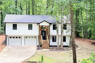 4508 Lost Mountain Ct, Powder Springs, GA 30127 - Photo 1