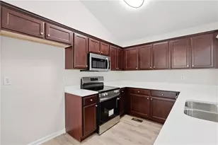 549 Sycamore Dr, Jonesboro, GA 30238 - Photo 5