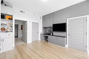 1080 Peachtree St NE, Atlanta, GA 30309 - Photo 11