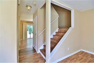 1811 Ashborough Circle #G, Marietta, GA 30067 - Photo 9