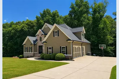 623 Henning Drive, Winder, GA 30680 - Photo 3