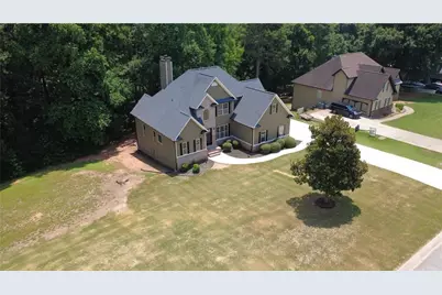 623 Henning Drive, Winder, GA 30680 - Photo 7