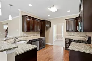 3475 Golfe Links Dr, Snellville, GA 30039 - Photo 9