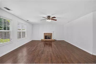 325 Shadowbrooke Circle, Loganville, GA 30052 - Photo 5