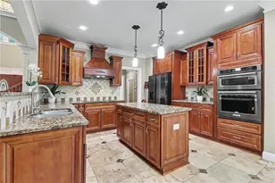 760 Links View Dr, Sugar Hill, GA 30518 - Photo 11