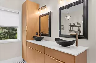 1636 Drew Dr NW, Atlanta, GA 30318 - Photo 15