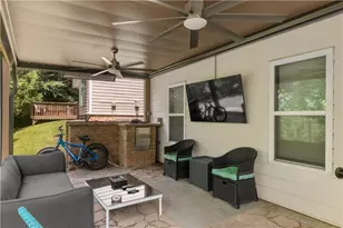 1636 Drew Dr NW, Atlanta, GA 30318 - Photo 33