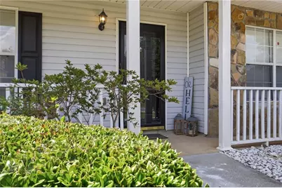 3740 Michaels Creek Way, Loganville, GA 30052 - Photo 5