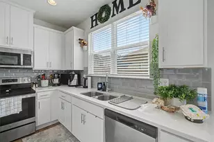 7652 Baron Rd, Fairburn, GA 30213 - Photo 13