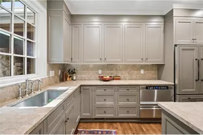 4504 Lake Forrest Drive, Atlanta, GA 30342 - Photo 23