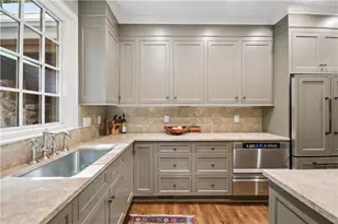 4504 Lake Forrest Dr, Atlanta, GA 30342 - Photo 23