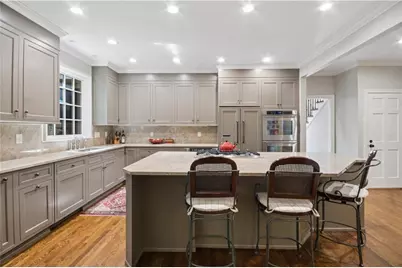 4504 Lake Forrest Drive, Atlanta, GA 30342 - Photo 25