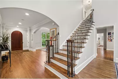 4504 Lake Forrest Drive, Atlanta, GA 30342 - Photo 11