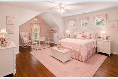 4504 Lake Forrest Drive, Atlanta, GA 30342 - Photo 33