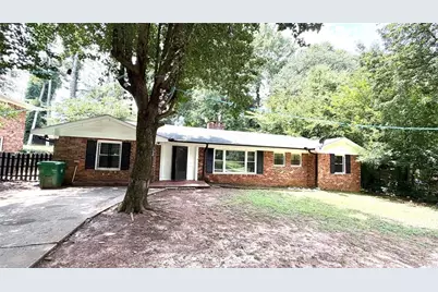 3727 Dial Drive, Stone Mountain, GA 30083 - Photo 3