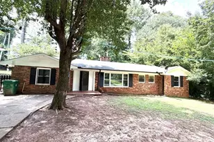 3727 Dial Dr, Stone Mountain, GA 30083 - Photo 3