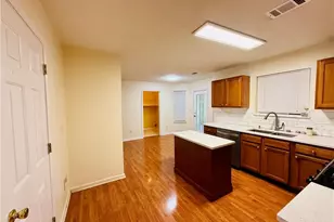 3811 Jackson Shoals Dr, Lawrenceville, GA 30044 - Photo 7