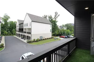 6532 Beacon Dr, Atlanta, GA 30328 - Photo 13