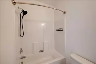 6532 Beacon Dr, Atlanta, GA 30328 - Photo 23