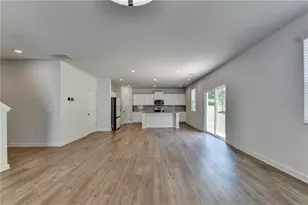 5165 Un Hts Wy, Flowery Branch, GA 30542 - Photo 9