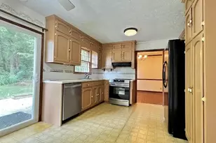 4541 Arcado Rd SW, Lilburn, GA 30047 - Photo 7
