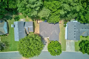 2343 Rambling Way, Lithonia, GA 30058 - Photo 39
