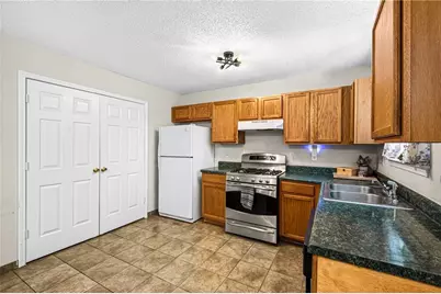 2343 Rambling Way, Lithonia, GA 30058 - Photo 9