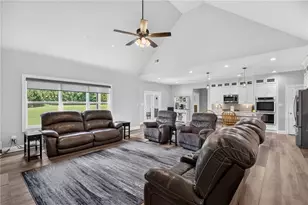 48 Starr Pl, Newnan, GA 30263 - Photo 15