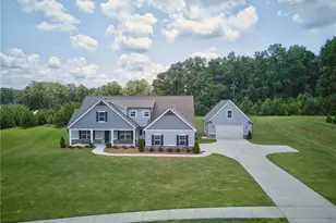 48 Starr Pl, Newnan, GA 30263 - Photo 5