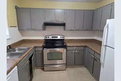 897 A Six Oaks Circle #B, Norcross, GA 30093 - Photo 5