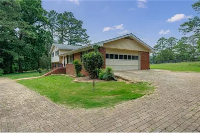 115 Brookshire Drive, Fayetteville, GA 30215 - Photo 3