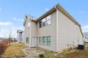 2464 Hanover Woods Rd, Lithonia, GA 30058 - Photo 33