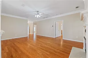 129 Holiday Rd, Buford, GA 30518 - Photo 9