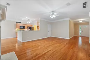 129 Holiday Rd, Buford, GA 30518 - Photo 11