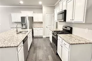 390 Holdings Dr, Lawrenceville, GA 30044 - Photo 7