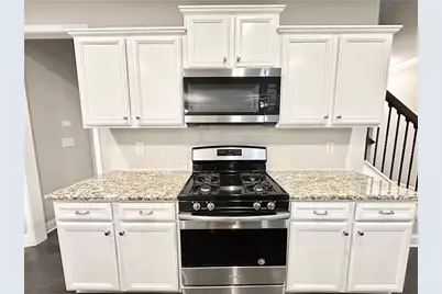 390 Holdings Drive, Lawrenceville, GA 30044 - Photo 11