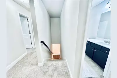 390 Holdings Drive, Lawrenceville, GA 30044 - Photo 19