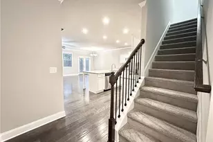 390 Holdings Dr, Lawrenceville, GA 30044 - Photo 5