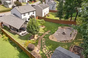 1325 Township Dr, Lawrenceville, GA 30043 - Photo 3