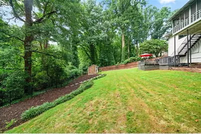 2071 Luxuria Court, Tucker, GA 30084 - Photo 7